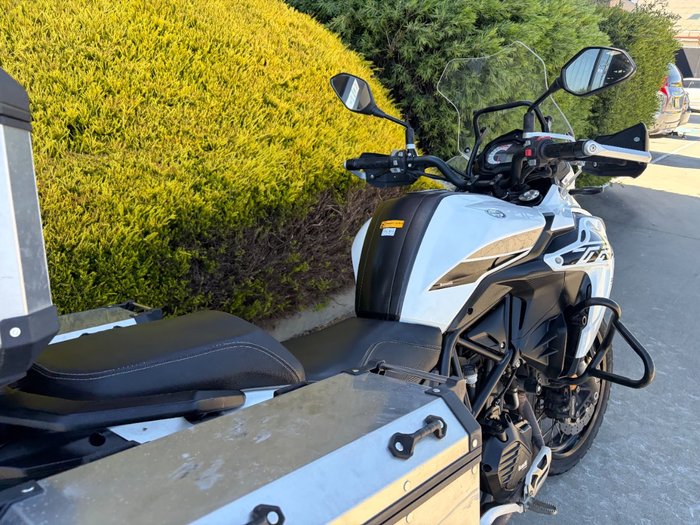 2022 Benelli TRK 502X (ABS) White