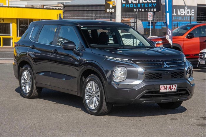 2024 Mitsubishi Outlander ES