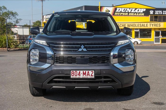 2024 Mitsubishi Outlander ES