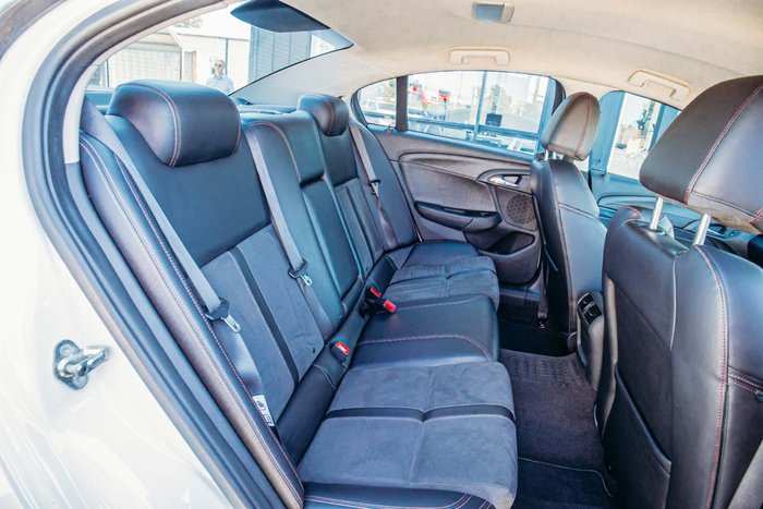 2016 Holden Commodore SV6 Black