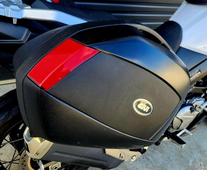 2017 Suzuki V-Strom 650 ABS (DL650A) V-Strom White