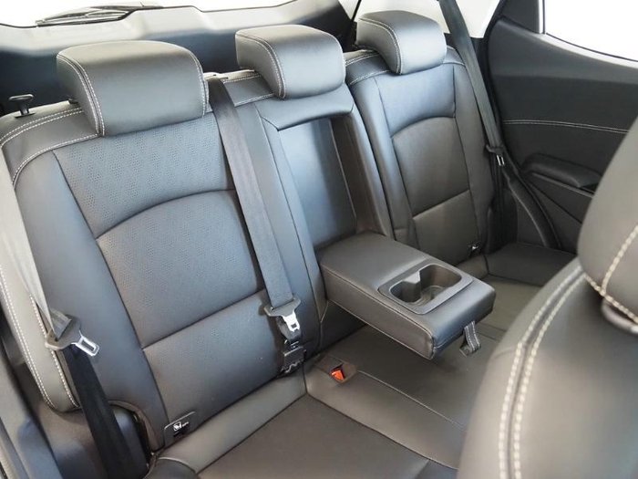 2025 Mahindra XUV3XO AX7L