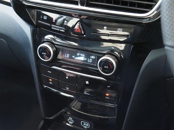 2025 Mahindra XUV3XO AX7L