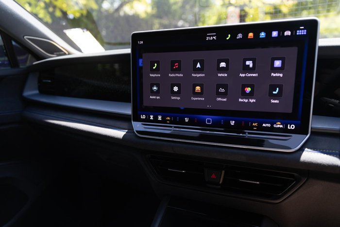 2026 Volkswagen Tayron 195TSI R-Line