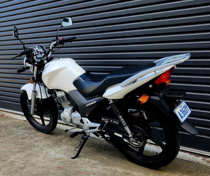 2015 Honda CB125E CB White