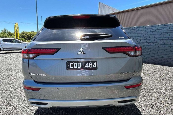 2023 Mitsubishi Outlander Exceed Tourer