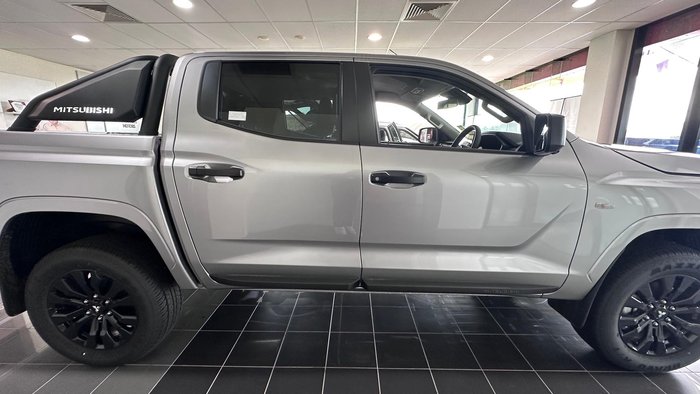 2025 Mitsubishi Triton GLX-R
