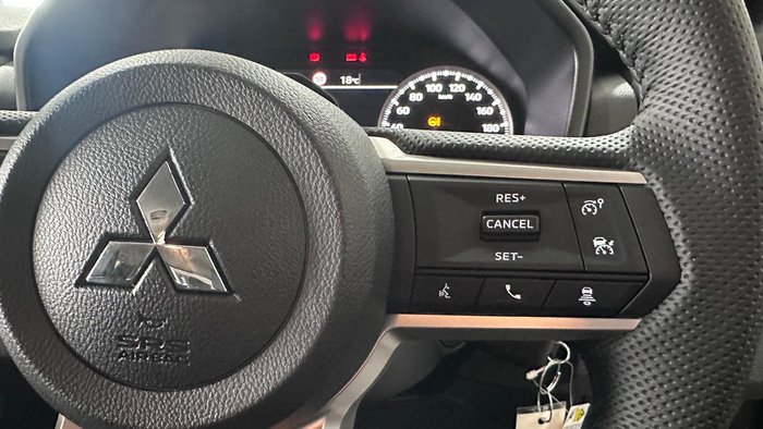 2025 Mitsubishi Triton GLX-R