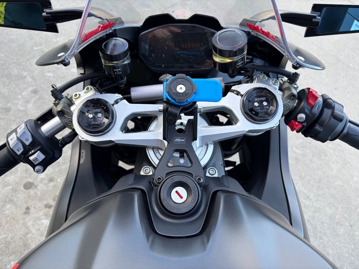 2024 DUCATI PANIGALE V2 Black