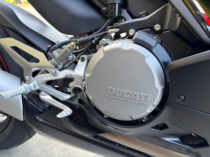 2024 DUCATI PANIGALE V2 Black