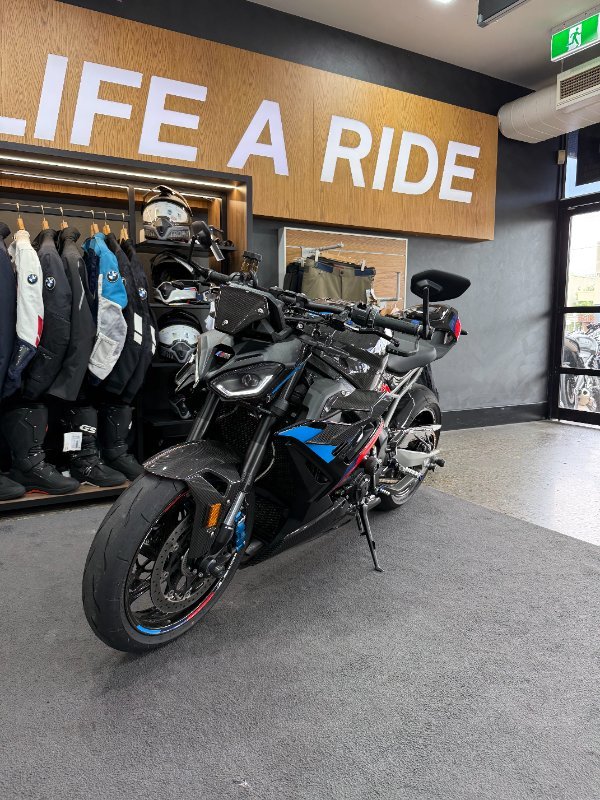 2025 BMW Motorrad M 1000 R COMPETITION BLACK STORM METALLIC M SPORT