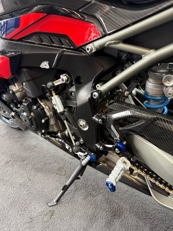 2025 BMW Motorrad M 1000 R COMPETITION BLACK STORM METALLIC M SPORT