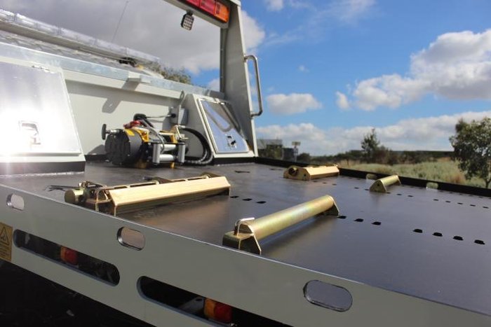 2025 Hino 921- 300 Series 921 AUTO LONG WHEEL BASE WHITE