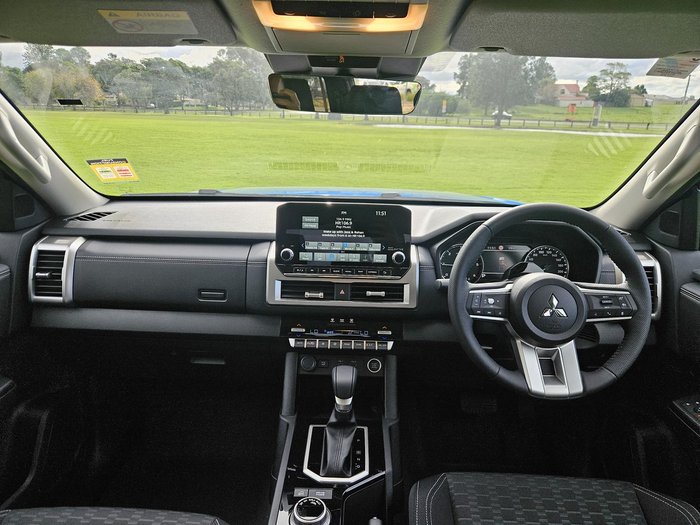 2025 Mitsubishi Triton GLS