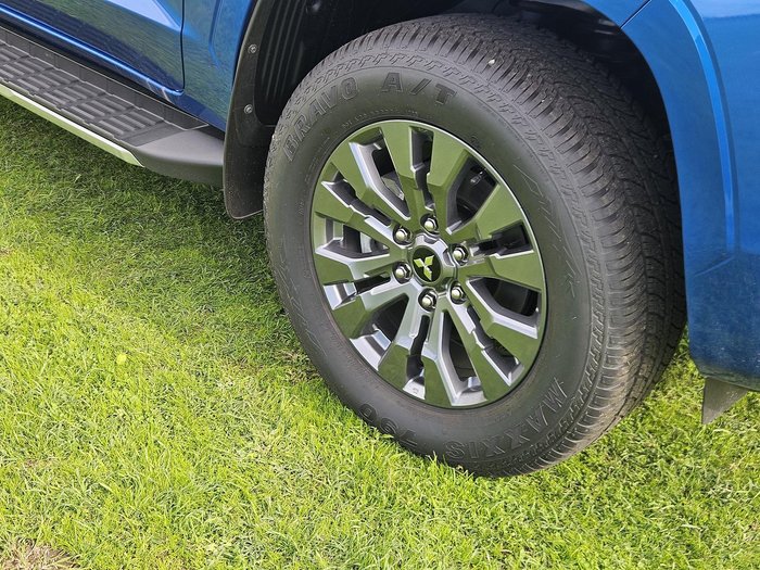 2025 Mitsubishi Triton GLS