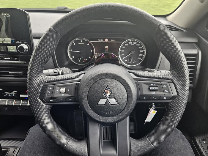 2025 Mitsubishi Triton GLX+