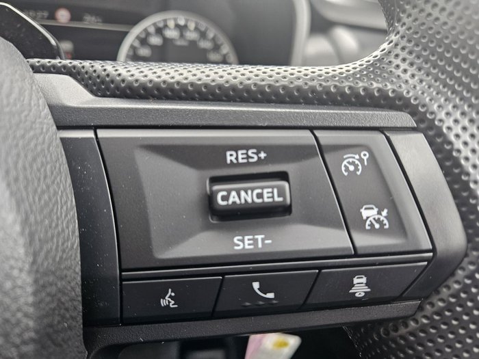 2025 Mitsubishi Triton GLX+