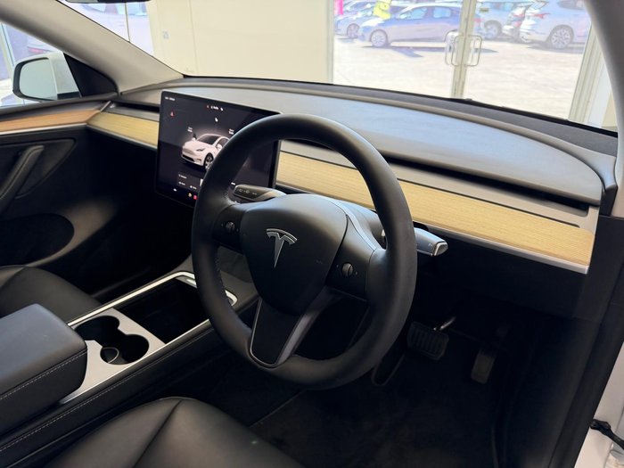 2023 Tesla Model Y Rear-Wheel Drive