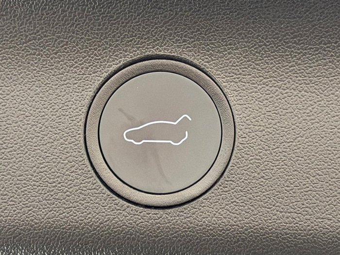 2023 Tesla Model Y Rear-Wheel Drive