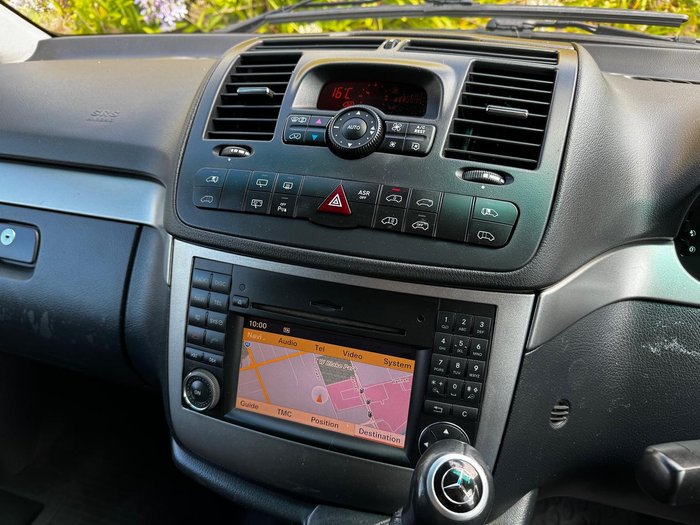 2012 Mercedes-Benz Valente BlueEFFICIENCY 639 Flint Grey