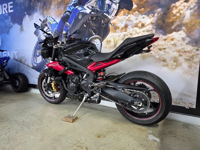 2013 Triumph STREET TRIPLE R (NON ABS) BLACK