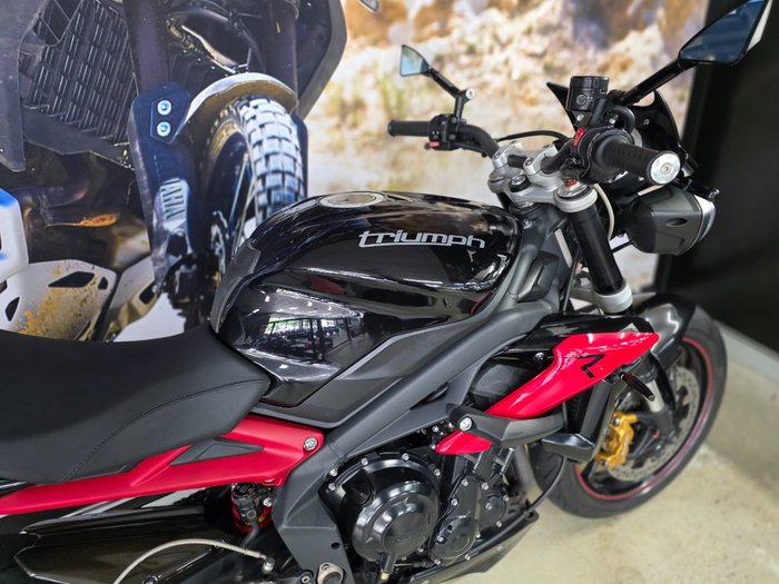 2013 Triumph STREET TRIPLE R (NON ABS) BLACK