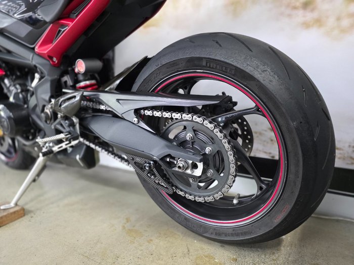 2013 Triumph STREET TRIPLE R (NON ABS) BLACK