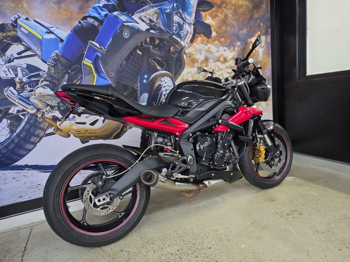 2013 Triumph STREET TRIPLE R (NON ABS) BLACK