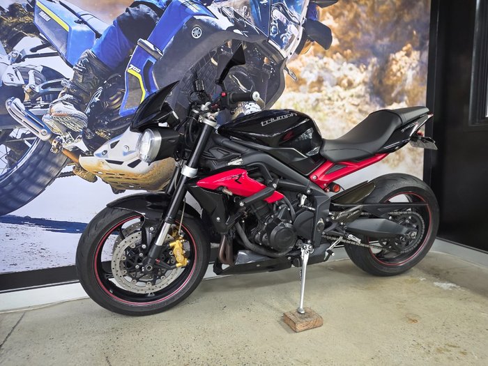 2013 Triumph STREET TRIPLE R (NON ABS) BLACK