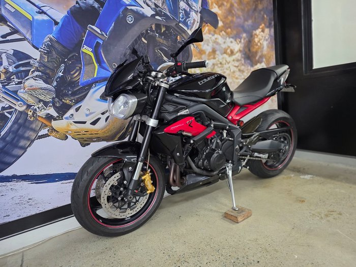 2013 Triumph STREET TRIPLE R (NON ABS) BLACK