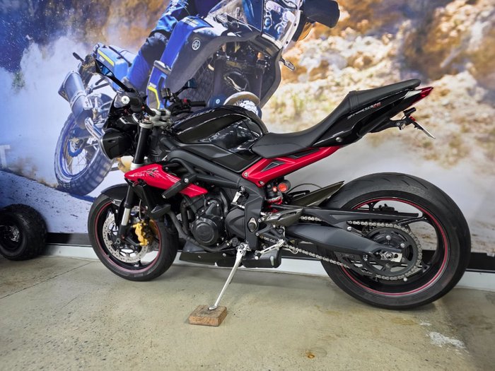 2013 Triumph STREET TRIPLE R (NON ABS) BLACK