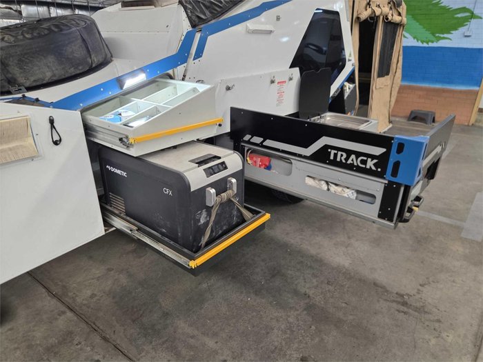 2022 Track Trailer Tvan