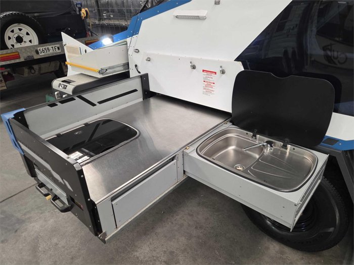 2022 Track Trailer Tvan