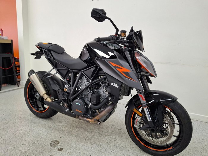 2017 Ktm 1290 SUPER DUKE R Black