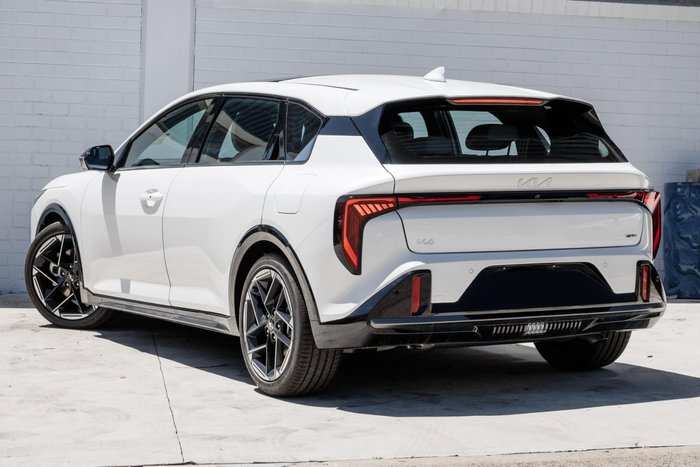 2025 Kia K4 GT-Line