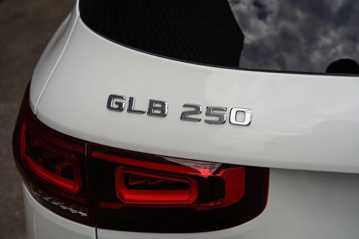 2021 Mercedes-Benz GLB-Class GLB250