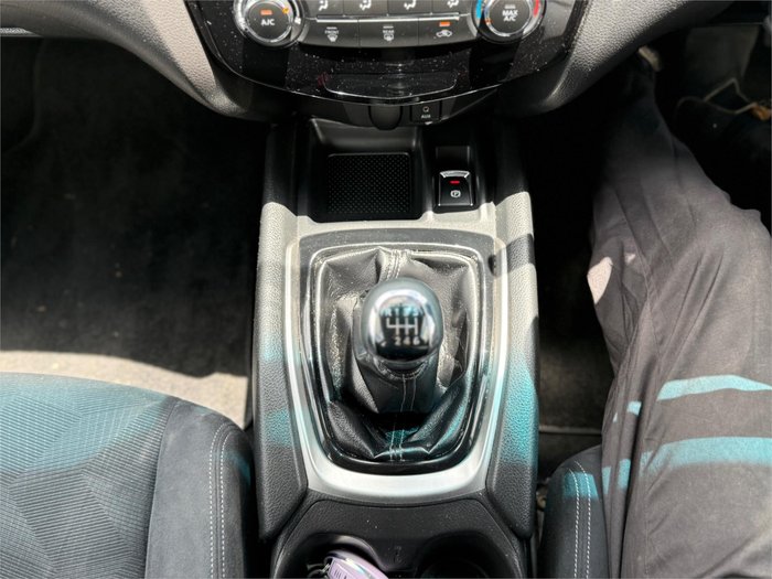 2016 NISSAN X-TRAIL ST (FWD)