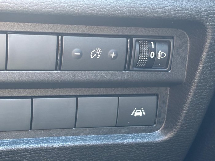 2024 Mitsubishi Outlander ES