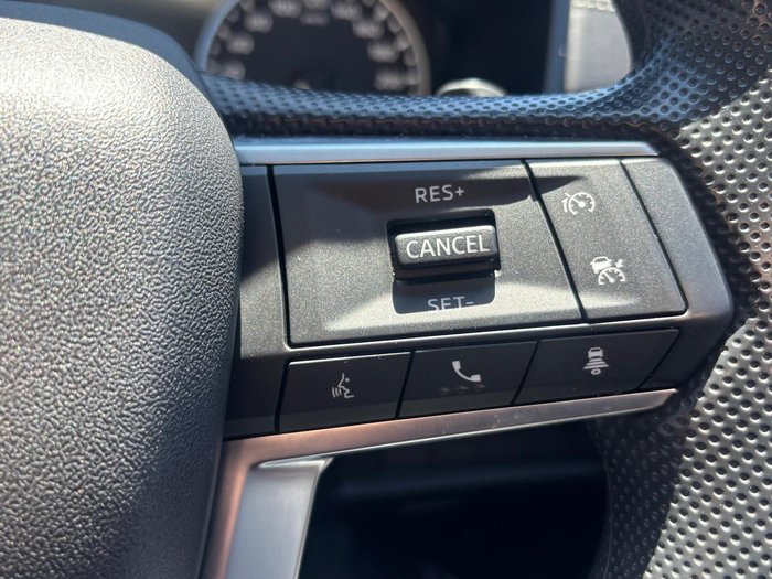 2024 Mitsubishi Outlander ES