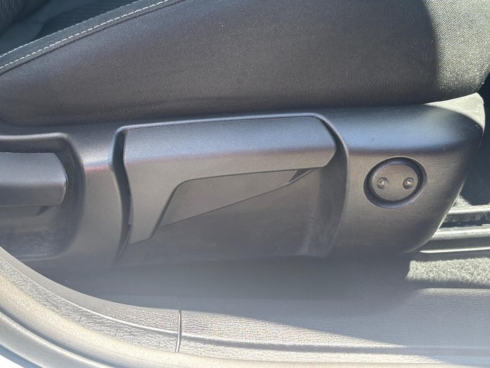 2024 Mitsubishi Outlander ES