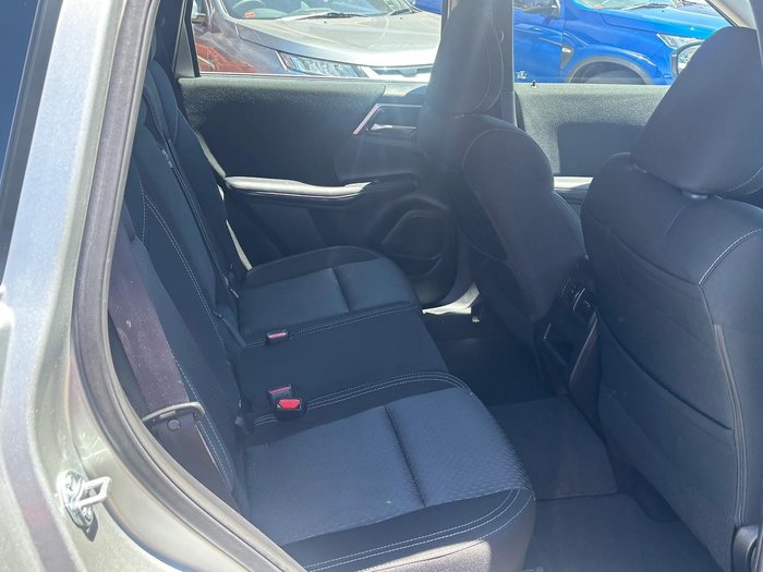 2024 Mitsubishi Outlander ES