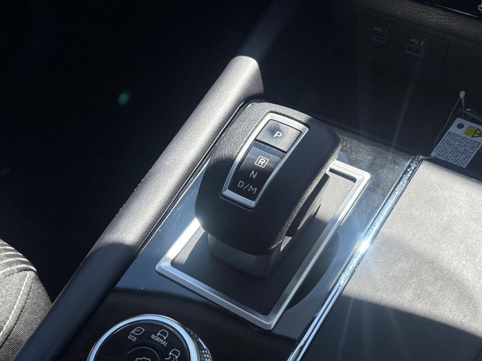 2024 Mitsubishi Outlander ES