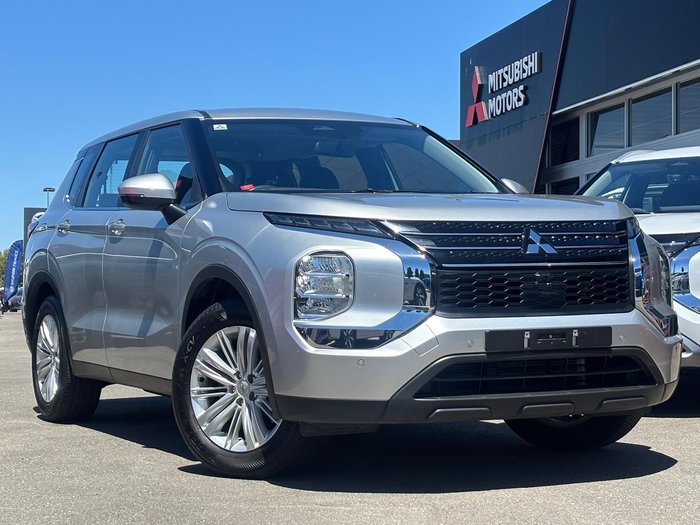 2024 Mitsubishi Outlander ES