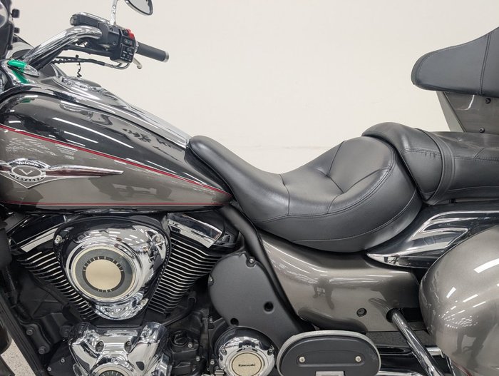 2012 Kawasaki VULCAN 1700 VOYAGER (ABS) Silver