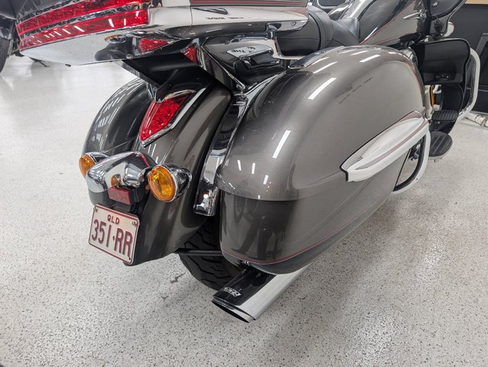 2012 Kawasaki VULCAN 1700 VOYAGER (ABS) Silver