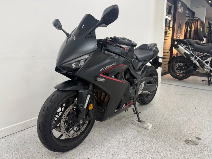 2024 Honda 2024 Honda 650CC CBR650RCR Black