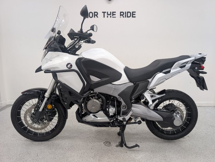 2014 Honda VFR1200XD CROSS TOURER White