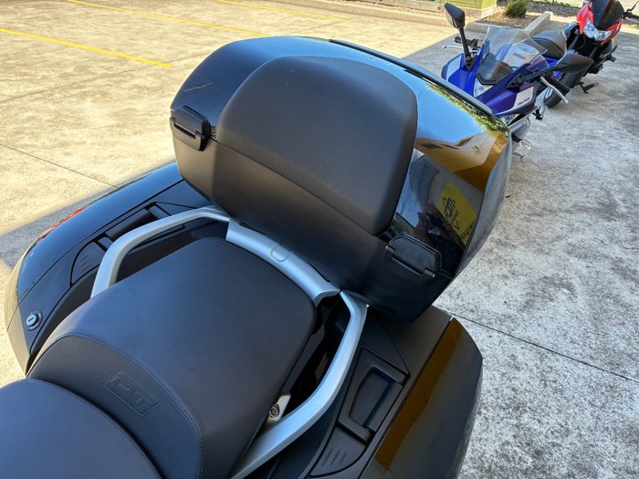 2024 BMW Motorrad R 1250 R TRIPLE BLACK Black