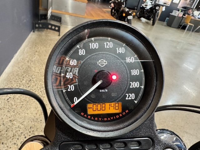 2017 HARLEY-DAVIDSON XL883 IRON 883