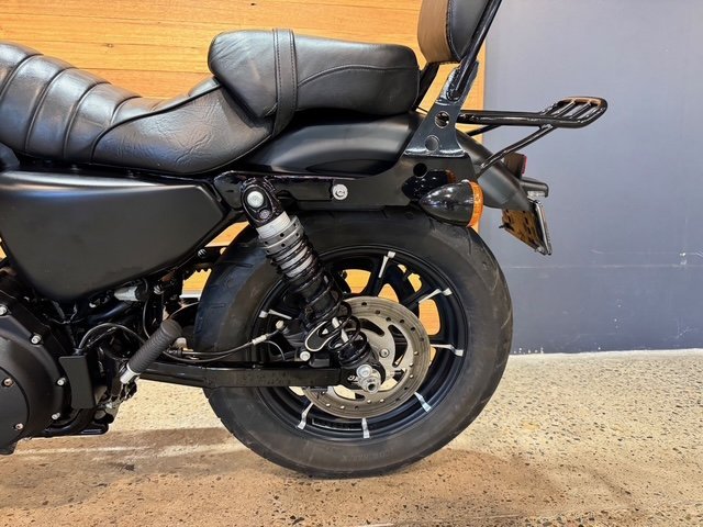 2017 HARLEY-DAVIDSON XL883 IRON 883